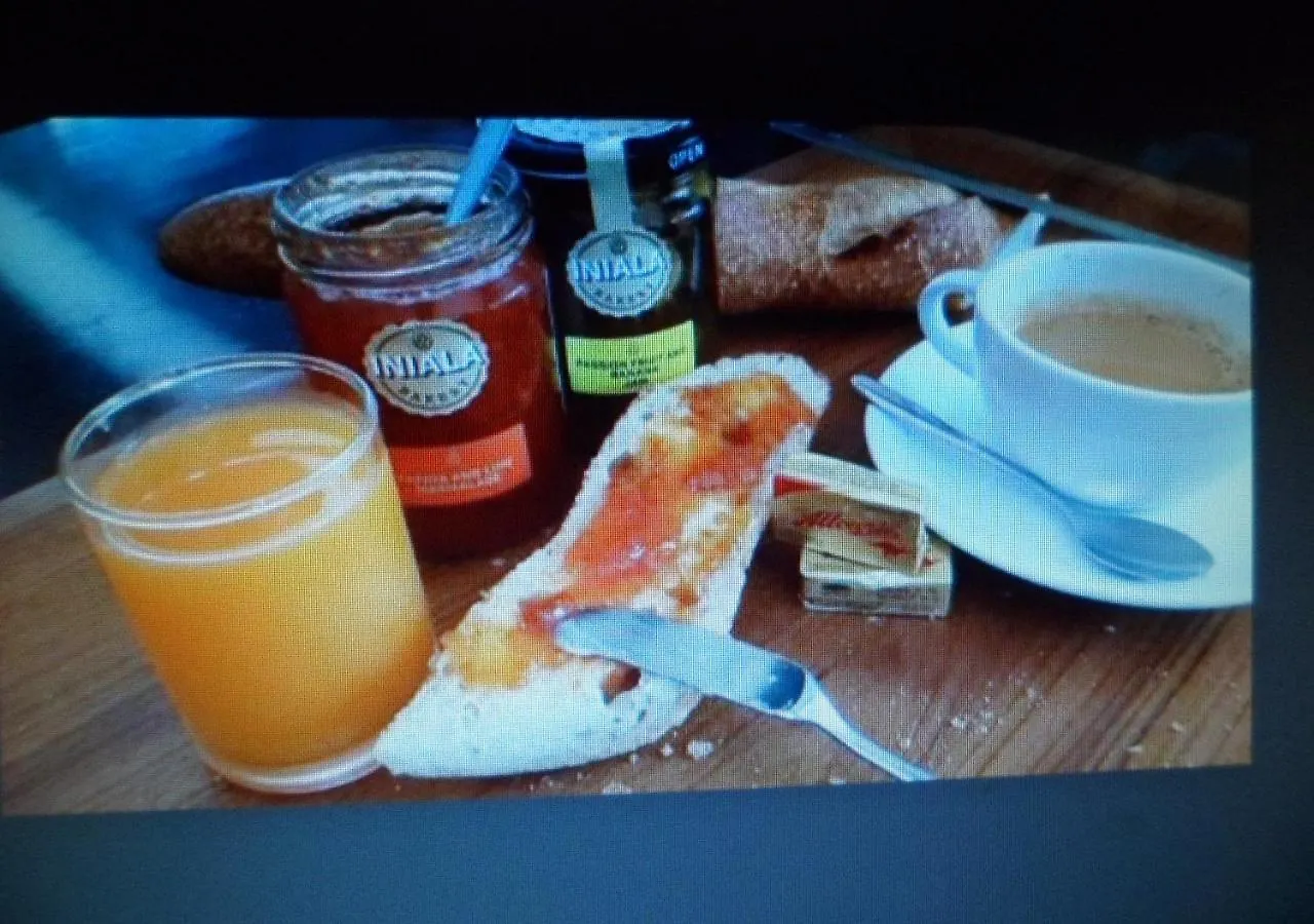 Bed & Breakfast Le Paradis Vert Pirajoux